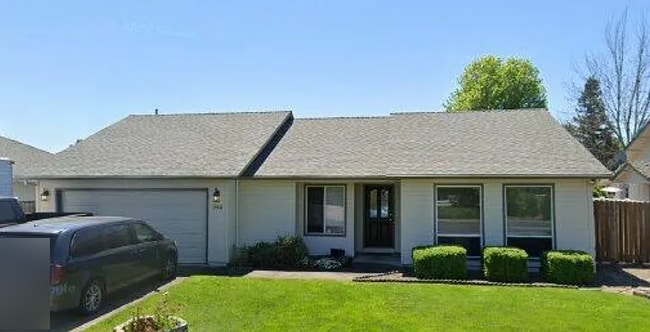 Building Photo - 1612 Hollyhock Dr
