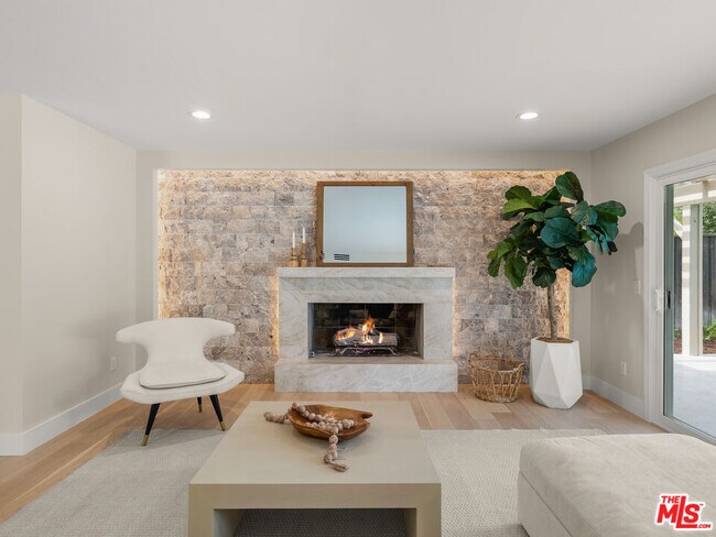 Building Photo - 32017 Wallington Ct