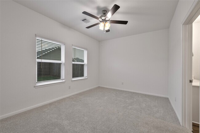 Building Photo - 9626 Summer Shadow Wy