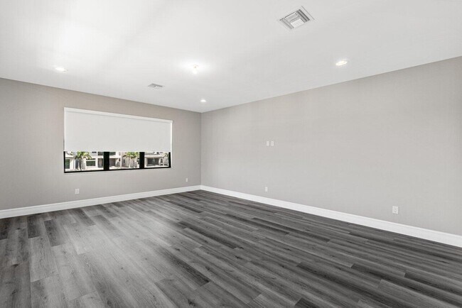 Building Photo - 17352 Rosella Rd