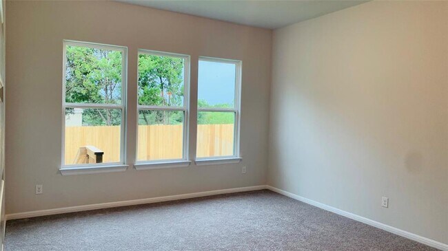 Building Photo - 1512 Highland Ridge Rd