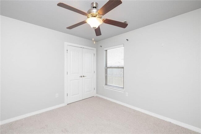 Building Photo - 4405 W Anthem Dr