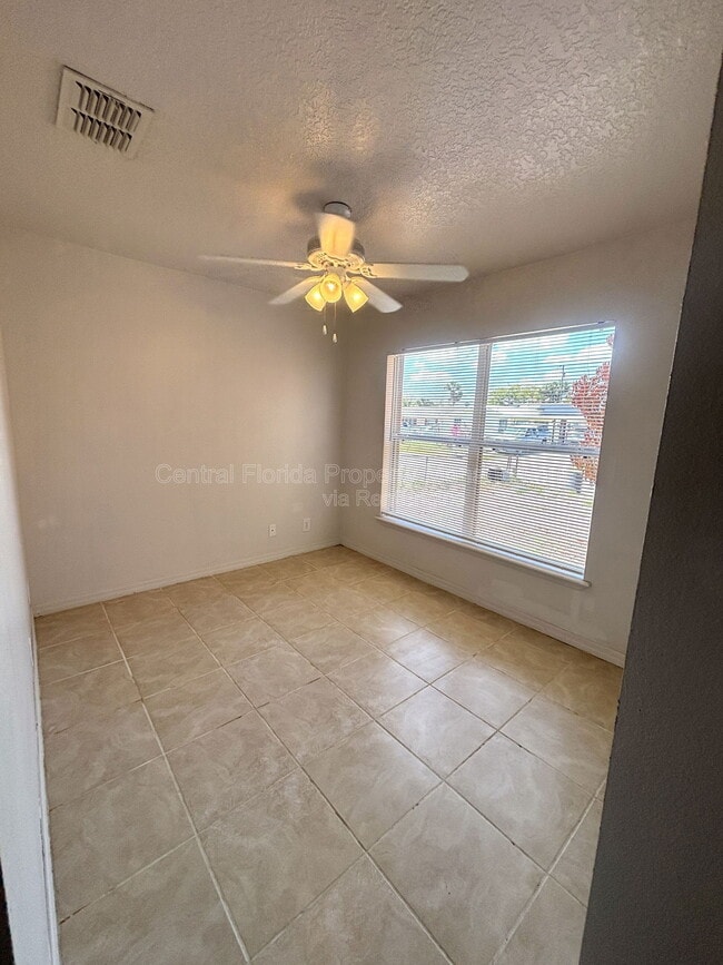 Building Photo - 531 Carlisle Ave