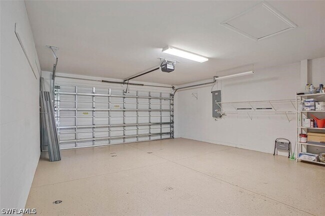 Building Photo - 5784 Declaration Ct