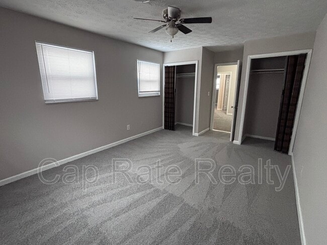 Building Photo - 4003 Carlton Ave