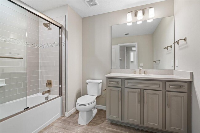 Building Photo - 10437 SW Captiva Dr