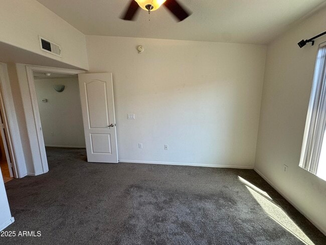 Building Photo - 280 S Evergreen Rd