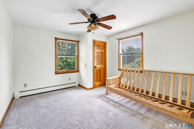 Building Photo - 5B Saxony Dr