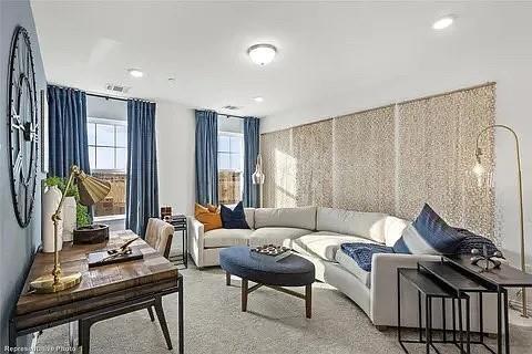 Building Photo - 4300 Henderson Ave