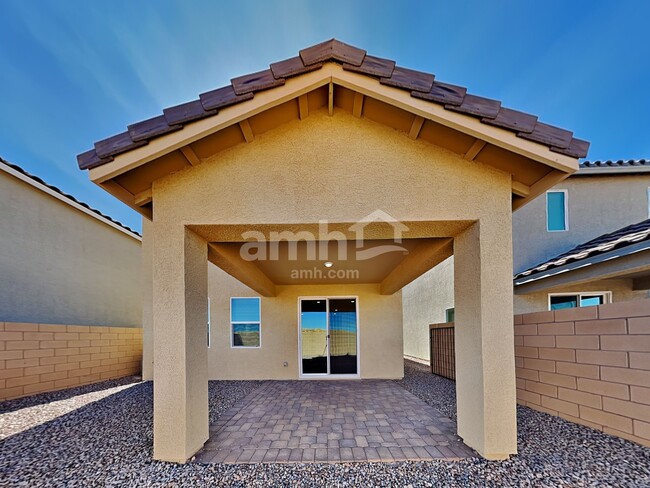 Building Photo - 10524 Lagaspi Dr