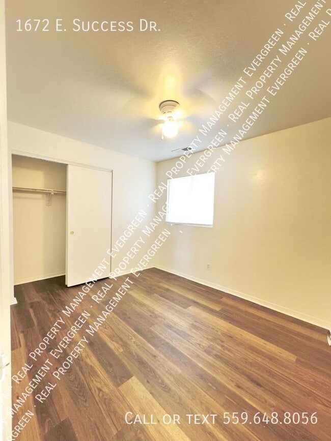 Building Photo - 1672 E Success Dr