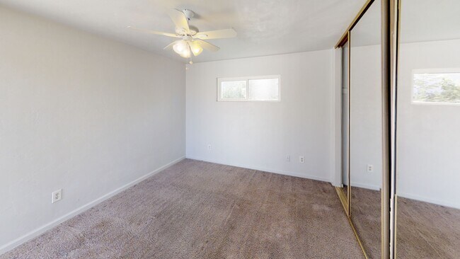 Building Photo - 6118 Pembroke Dr