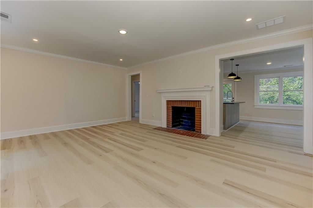 Building Photo - 83 26th St NW