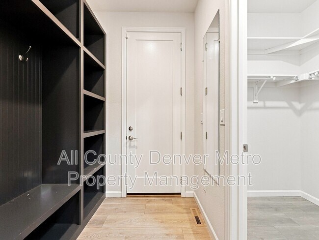 Building Photo - 9395 Antero St