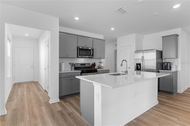 Building Photo - 44148 Kelly Dr
