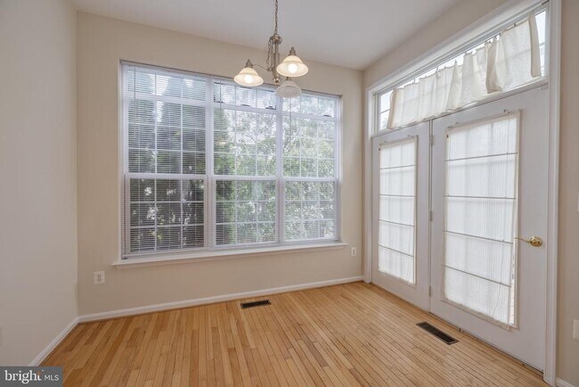 Building Photo - 6144 Cilantro Dr