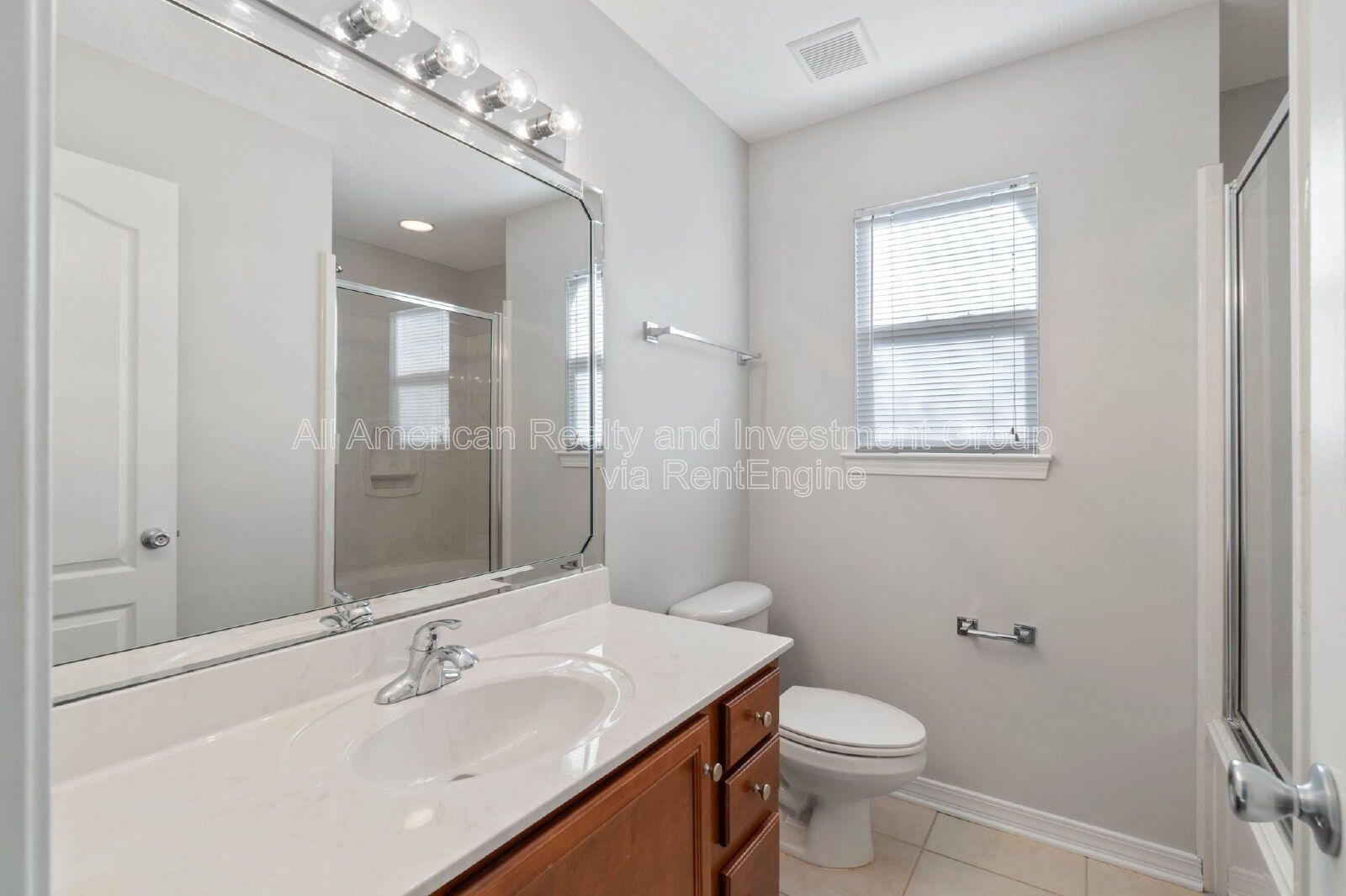 Building Photo - 201 9th Ave