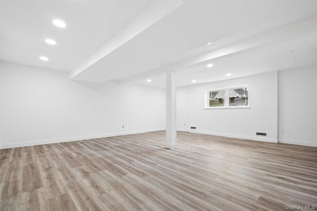 Building Photo - 36 Chatham Rd