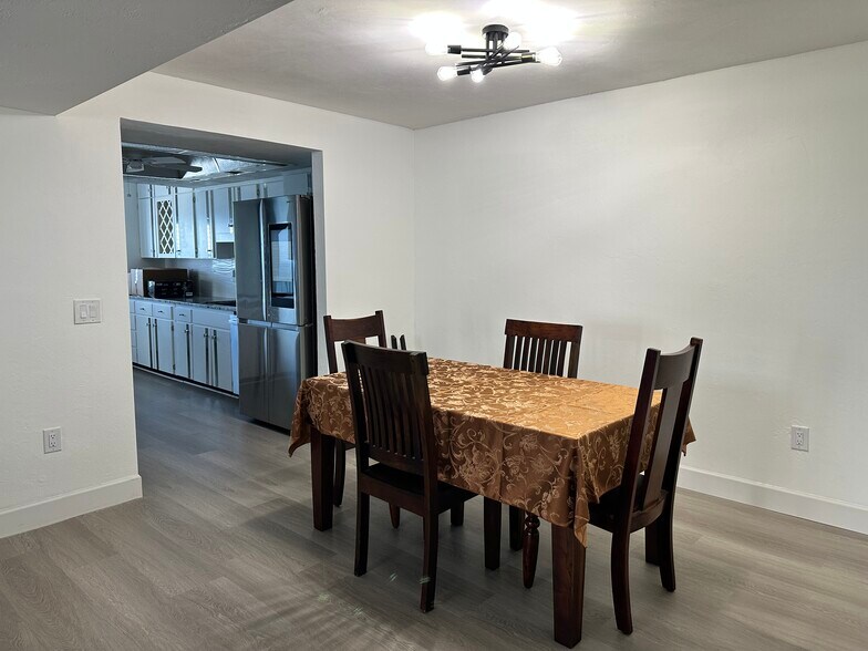 Building Photo - 3003 S Atlantic Ave