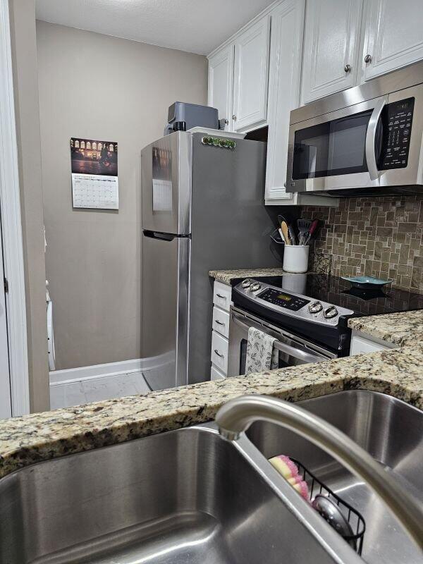 Building Photo - 208 Westlake Ct