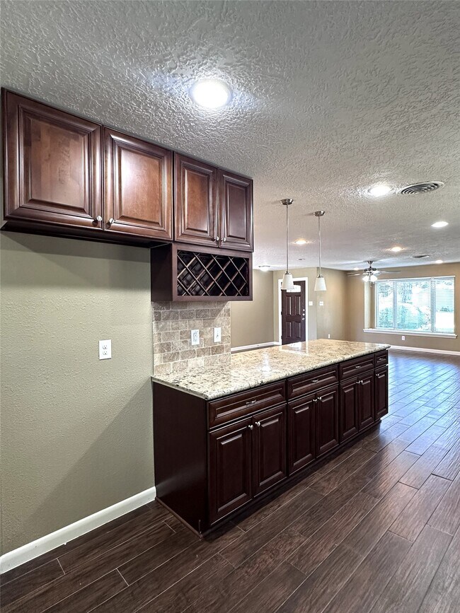 Building Photo - 1766 Maux Dr