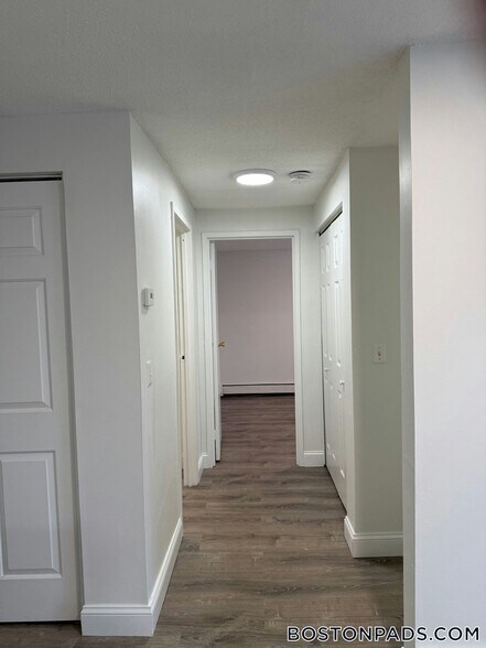 Building Photo - 47 Princeton St