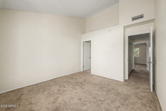 Building Photo - 4608 W Maryland Ave