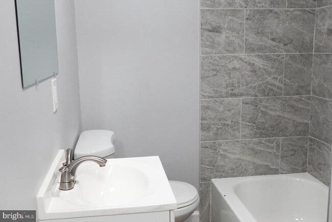 Building Photo - 1106 Castlehaven Ct
