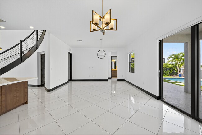 Building Photo - 15800 NW 88th Ave