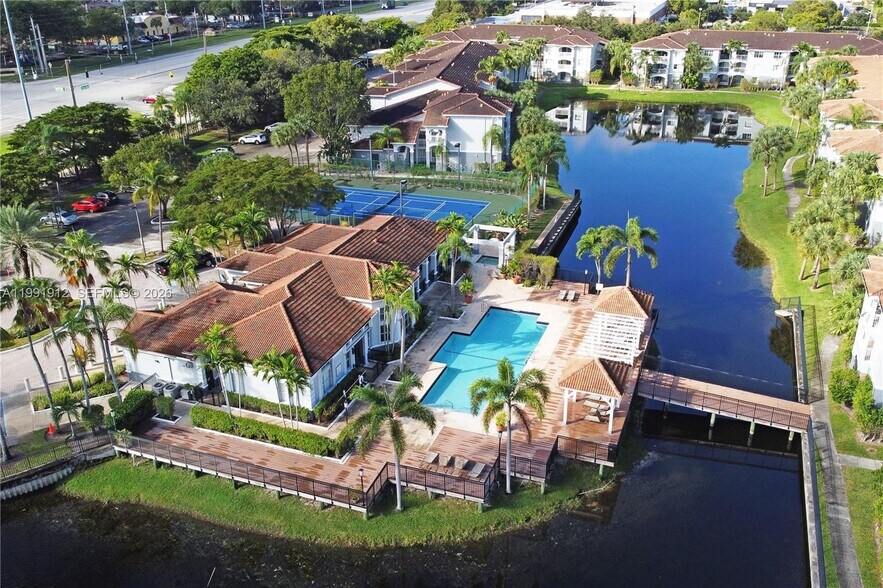 Building Photo - 9615 NW 1st Ct