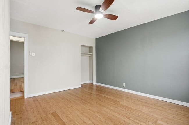 Building Photo - **Private Bloomfield 2BR Retreat – Walk to Liberty Ave, Steps from It All (15224)**