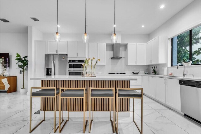 Building Photo - 4363 NW 81st Ave