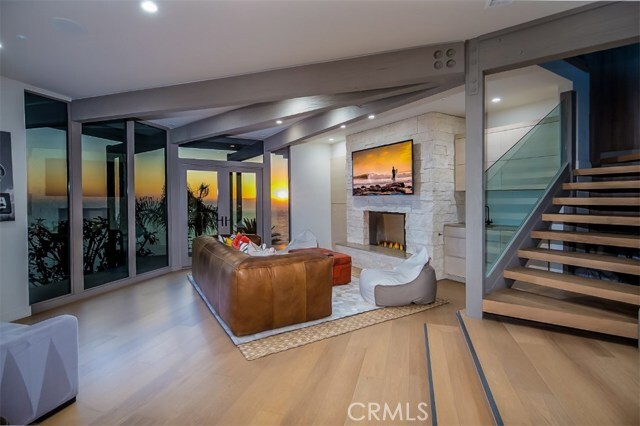 Building Photo - 709 Kendall Dr