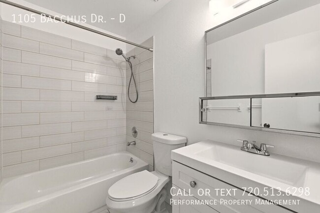 Building Photo - 1105 Bacchus Dr