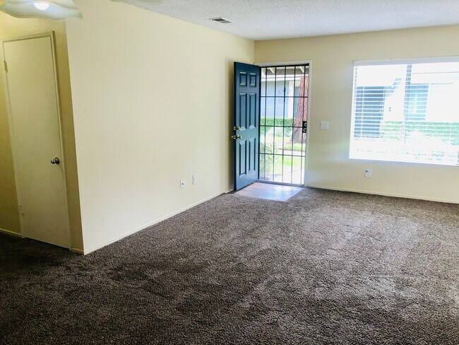Living Room (Angle #1) - 1756 N Cedar Glen Dr