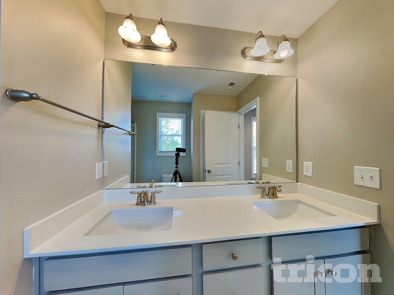 Building Photo - 76 Fresco Dr