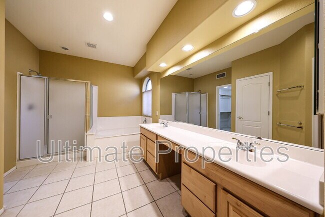Building Photo - 6336 W Misty Willow Ln