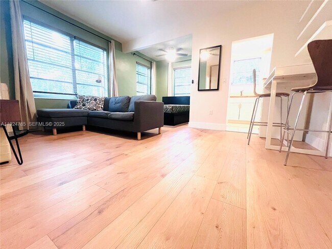 Building Photo - 1525 Meridian Ave