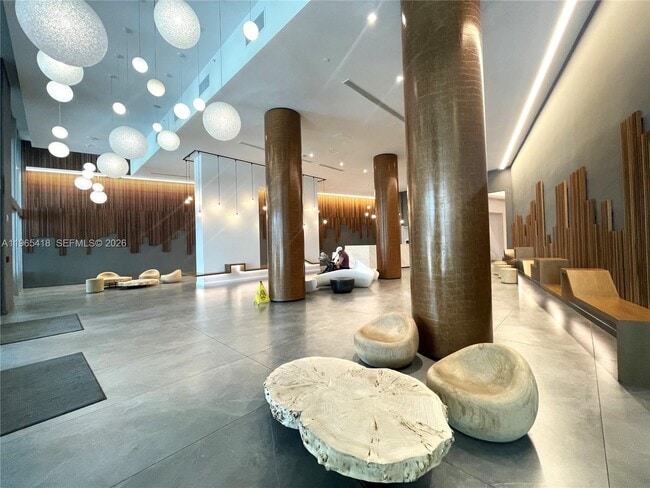 Building Photo - 350 S Miami Ave