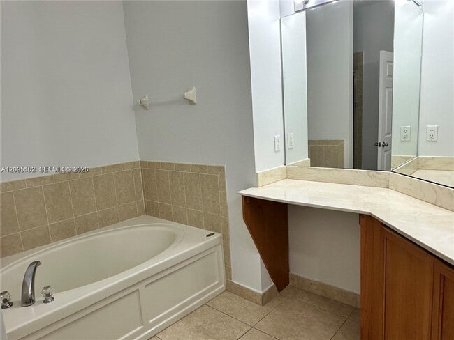 Building Photo - 4264 SW 132nd Wy