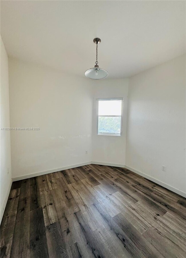 Building Photo - 10800 NW 88th Terrace