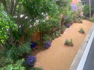 Building Photo - 1334 E 1st St