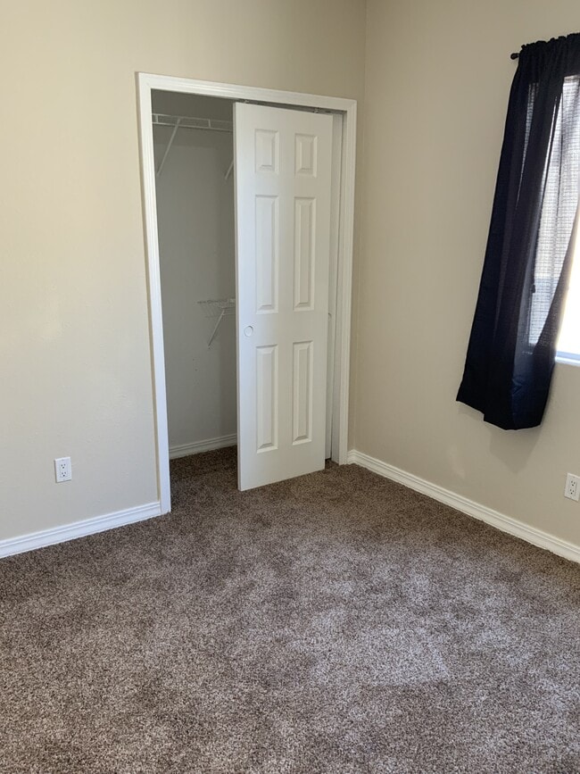 Building Photo - 3425 Old Mill Rd