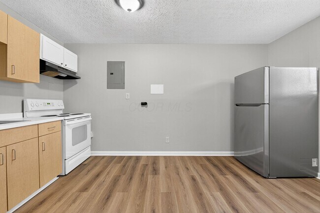 Building Photo - 940 Ferndale Pl