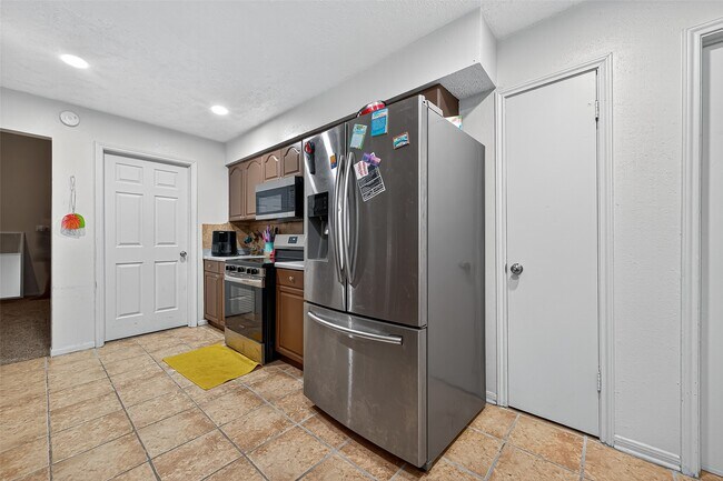 Building Photo - 2606 Owens Cross Dr