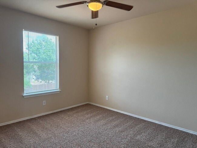 Building Photo - 9061 Clearwood Pth