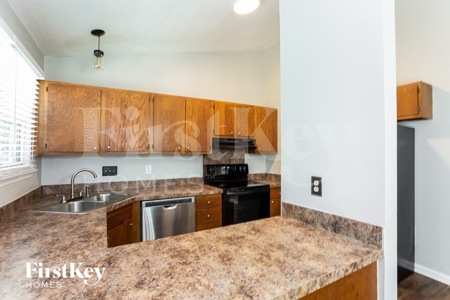 Building Photo - 7938 Lindfield Ct