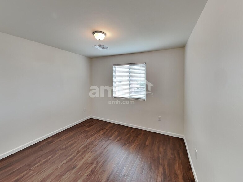 Building Photo - 6426 E Boldin Dr