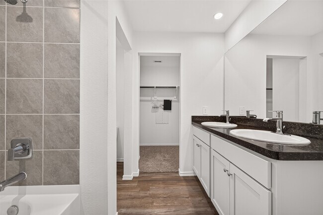 Building Photo - 24410 Oriole Summit Dr