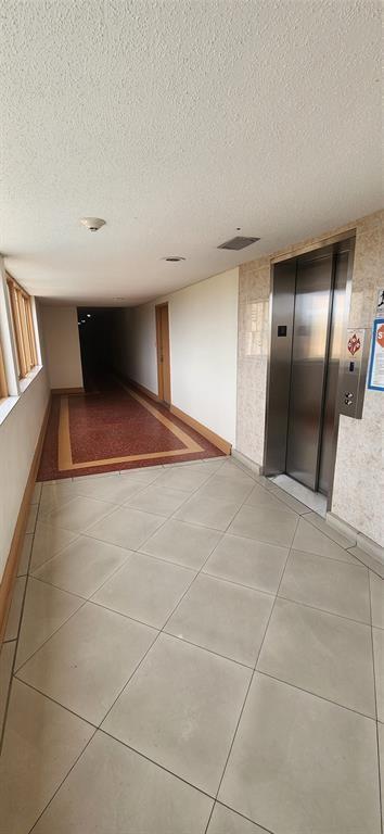 Building Photo - 13390 NE 7th Ave